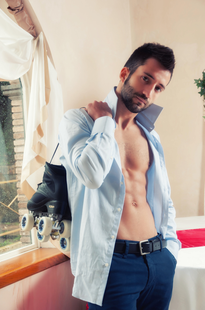 model: Alessandro Spigai photo: Giovanni Cingolani brand: Celluzzi uomo location: www.villailsogno.it